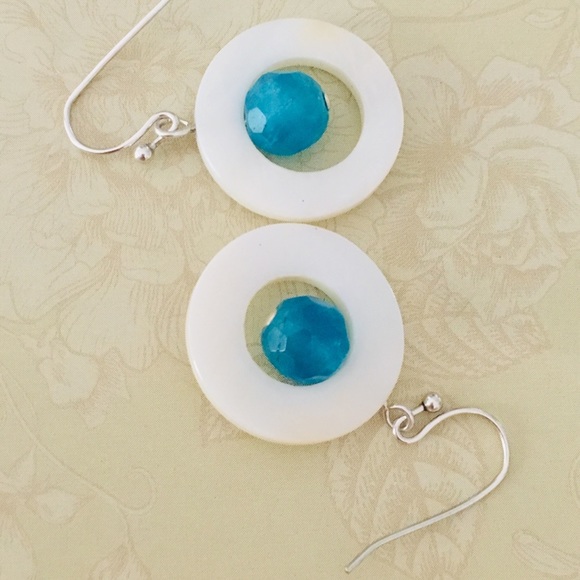 Jewelry - Jade and MOP earrings🆕